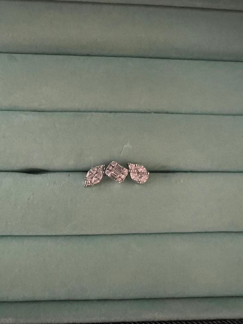 Sinmeダイヤモンド 3ピースピアス (石田ゆり子さん着用)330000円