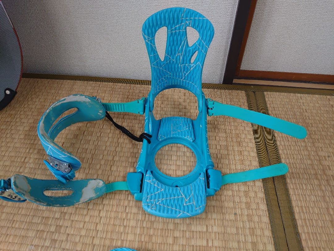 nx three 水色　青色