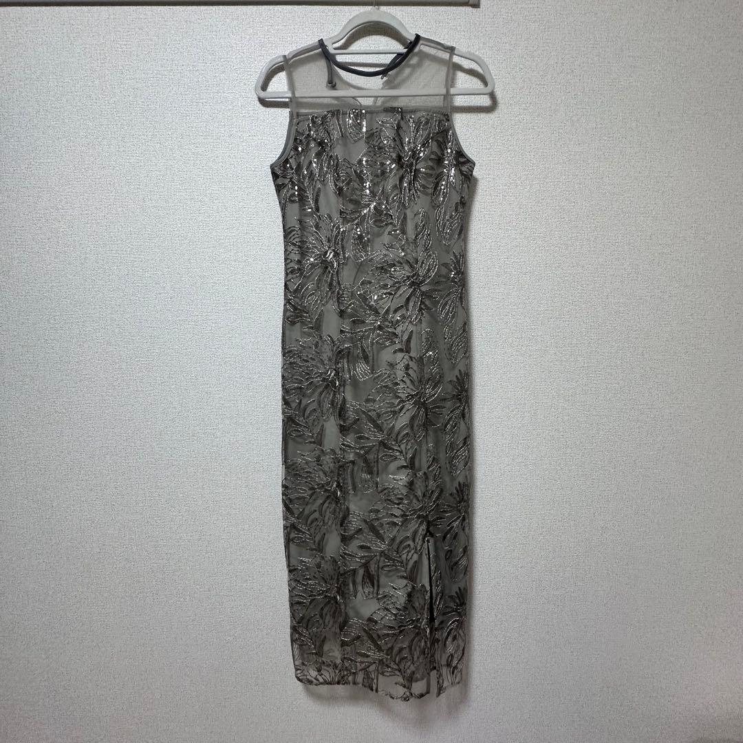 Leja チュールオフショルダー花柄Iライン 結婚式 お呼ばれ 刺繍 シアー