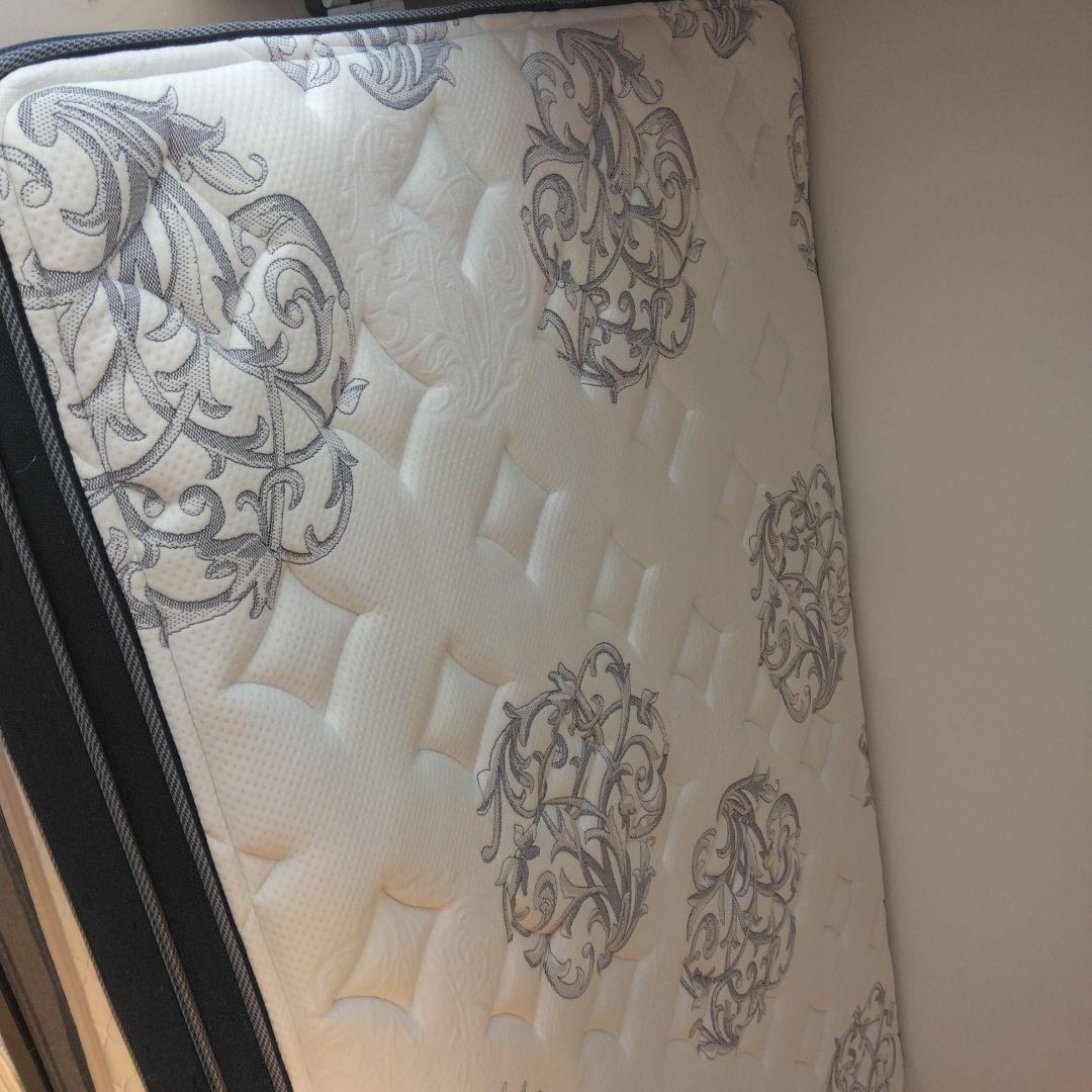 ニトリ　セミダブルマットレス