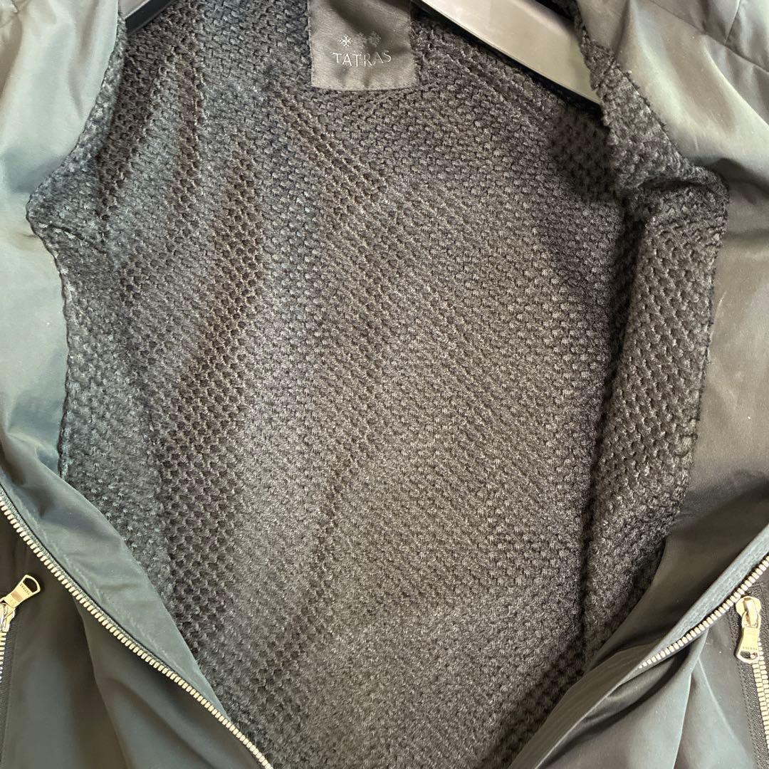 TATRAS ブラック ナイロンジャケット フード付き