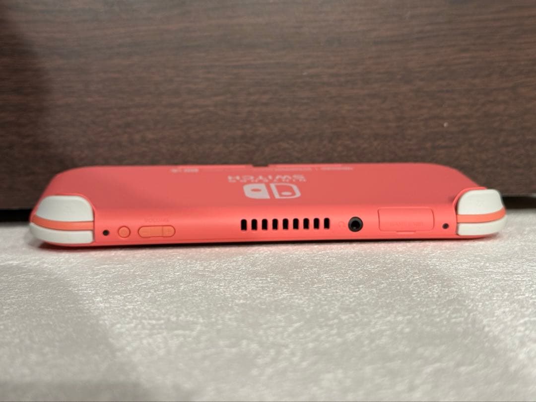 Nintendo Switch Lite コーラルピンク 純正充電器・ケース付