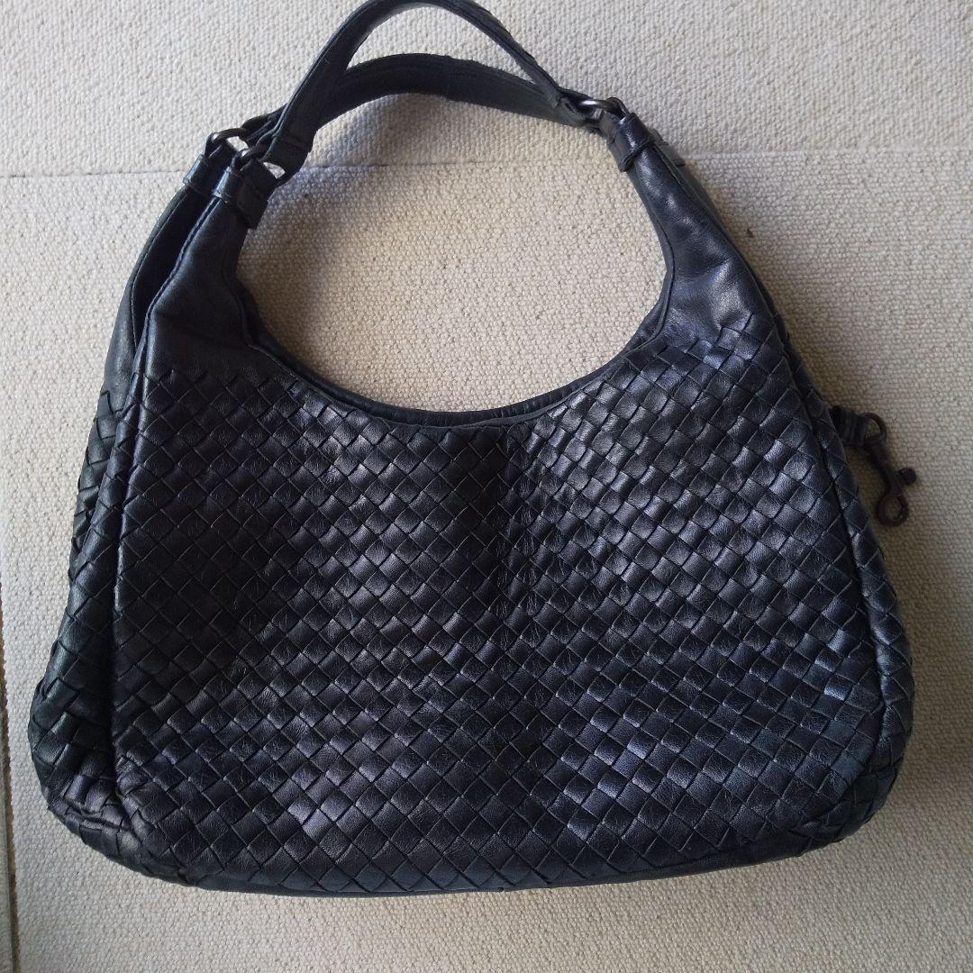 ボッテガ・ヴェネタ ブラックショルダーバッグ