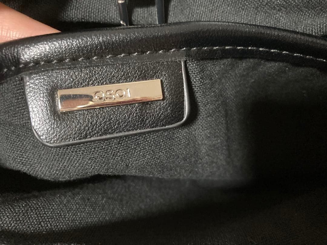 ✨ 状態良好✨OSOI 黒 ハンドバッグ 鍵付き