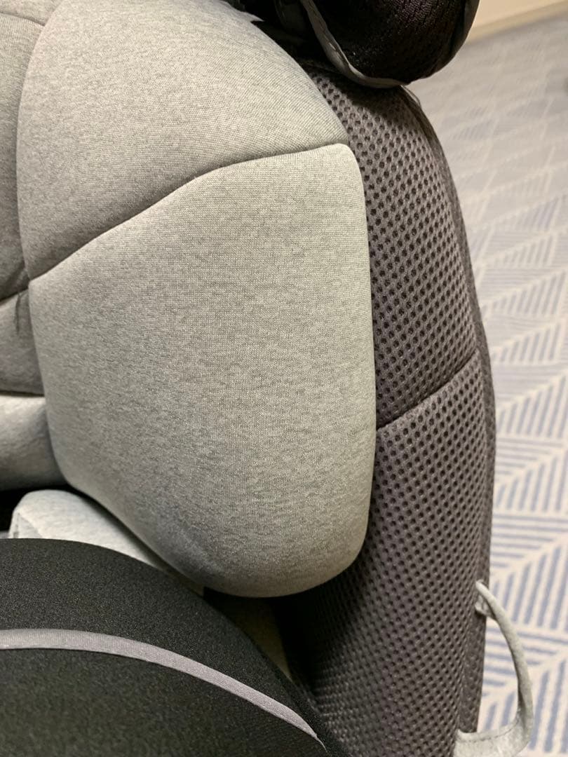 Aprica ISOFIX チャイルドシート グレー