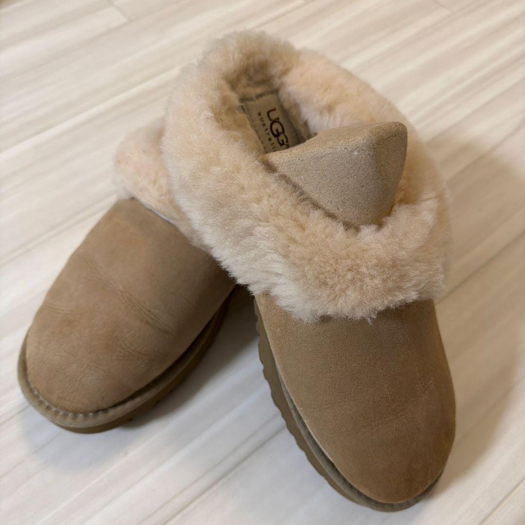 りこぴん UGG ムートンスリッポン ベージュ US8
