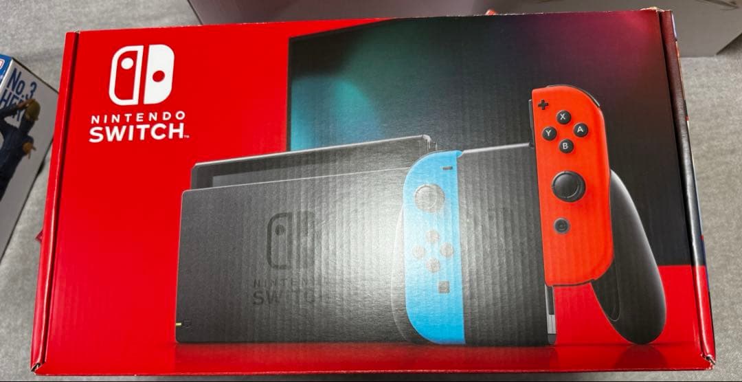 Nintendo Switch(ジョイコン、グレーと赤です！)