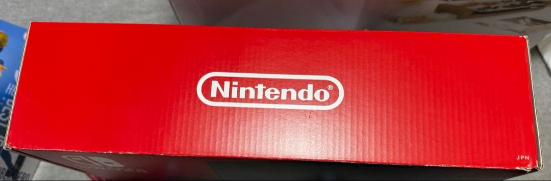 Nintendo Switch(ジョイコン、グレーと赤です！)