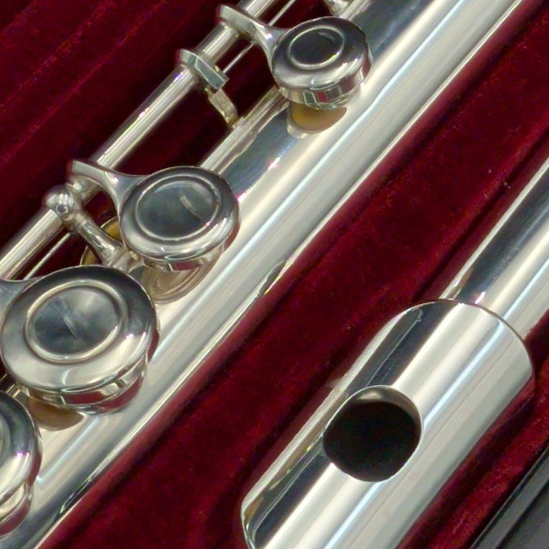 フルート　調整済　美品　ヤマハYFL211SⅡ（Eメカ銀メッキ仕様）