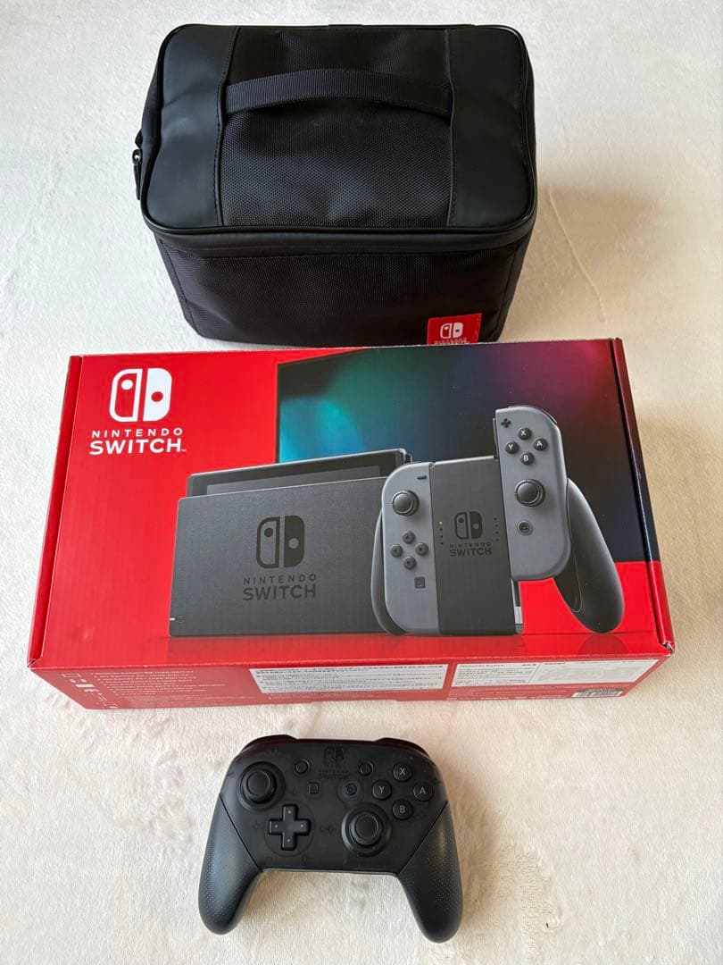 Nintendo Switchグレー　プロコントローラー　収納ケース