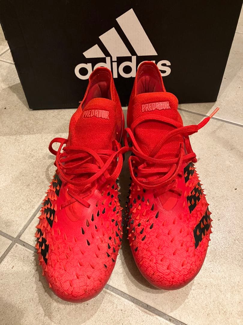 adidas Predator サッカーシューズ レッド