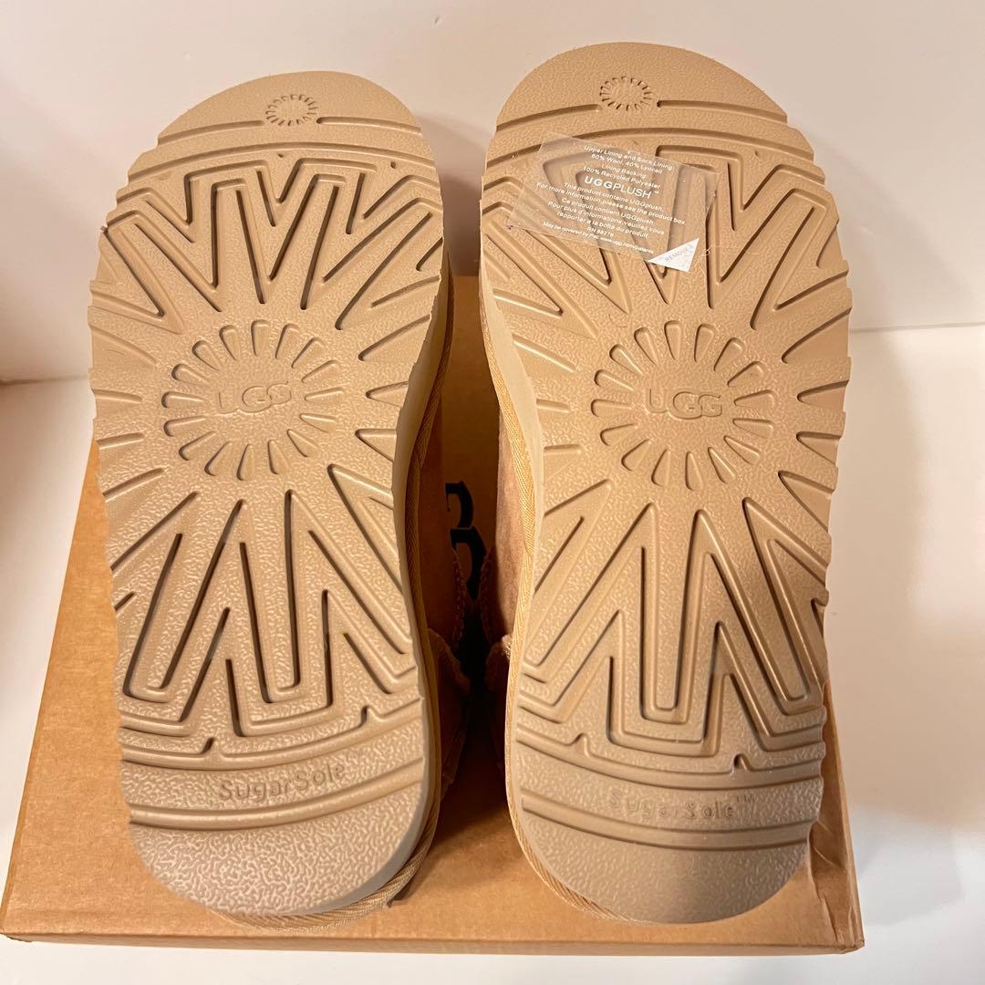 UGG【アグ】クラシック ウルトラミニプラットフォーム 3㎝ サンド 25㎝