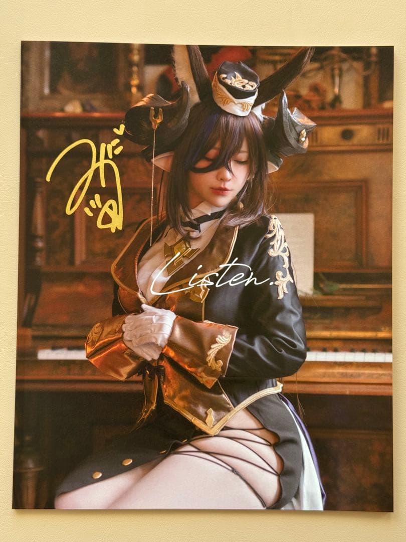 c103 ハイパーメガトンラクエン ガレヲン写真集「listen.」 サイン付き