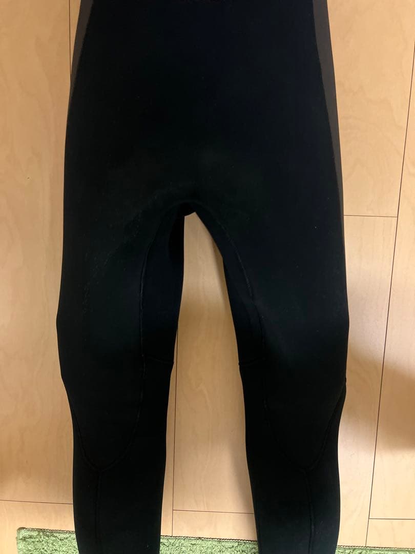 patagonia フード付きウェットスーツ