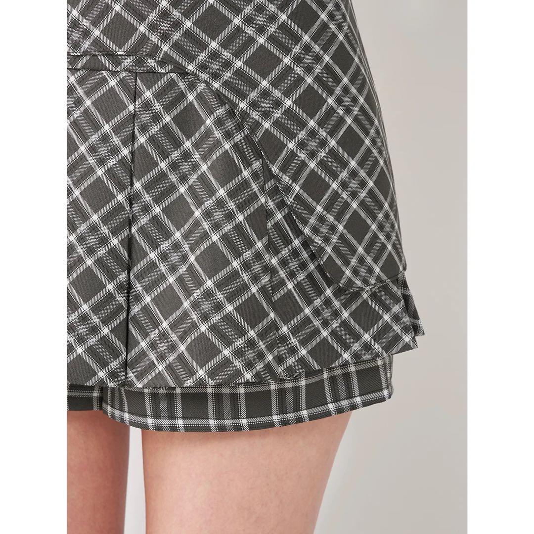 新品タグ付き ダーリッチ チェックスカートライクショートパンツ S グレー