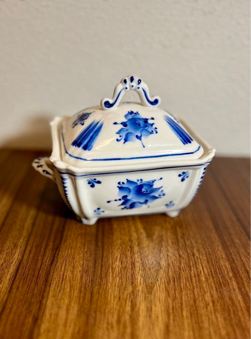 GZHELグジェリ陶器　砂糖入れ