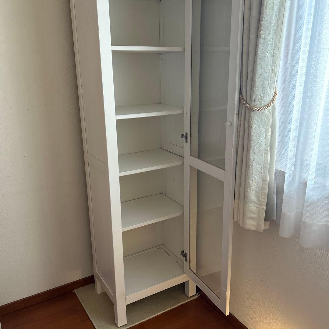 つきぐみさん IKEA扉付きキャビネット 本棚 ホワイト大容量収納マンガ本