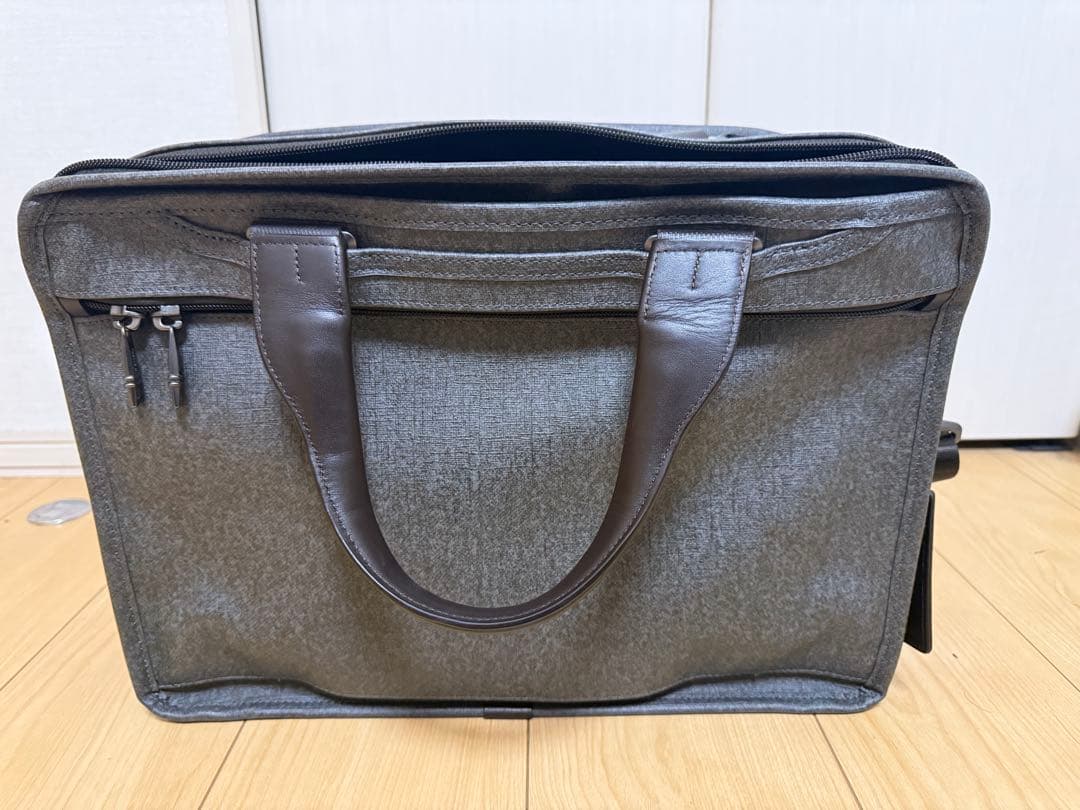 TUMI ビジネスバック