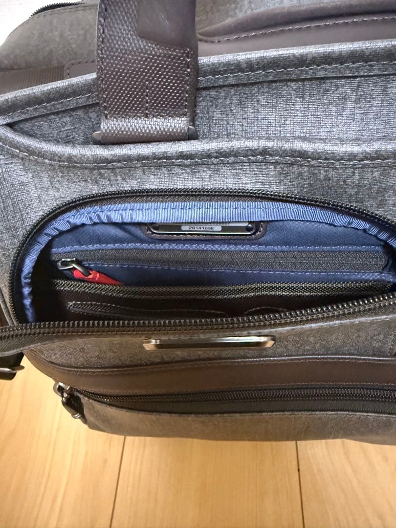 TUMI ビジネスバック