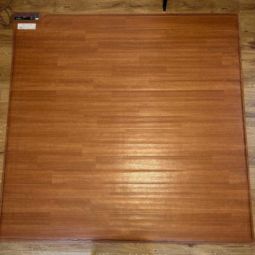 パナソニック　かんたん床暖　フローリング調