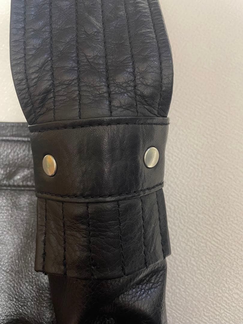 《CCU NEWS PAPER BAG M》 シーシーユーレザーショルダーバッグ