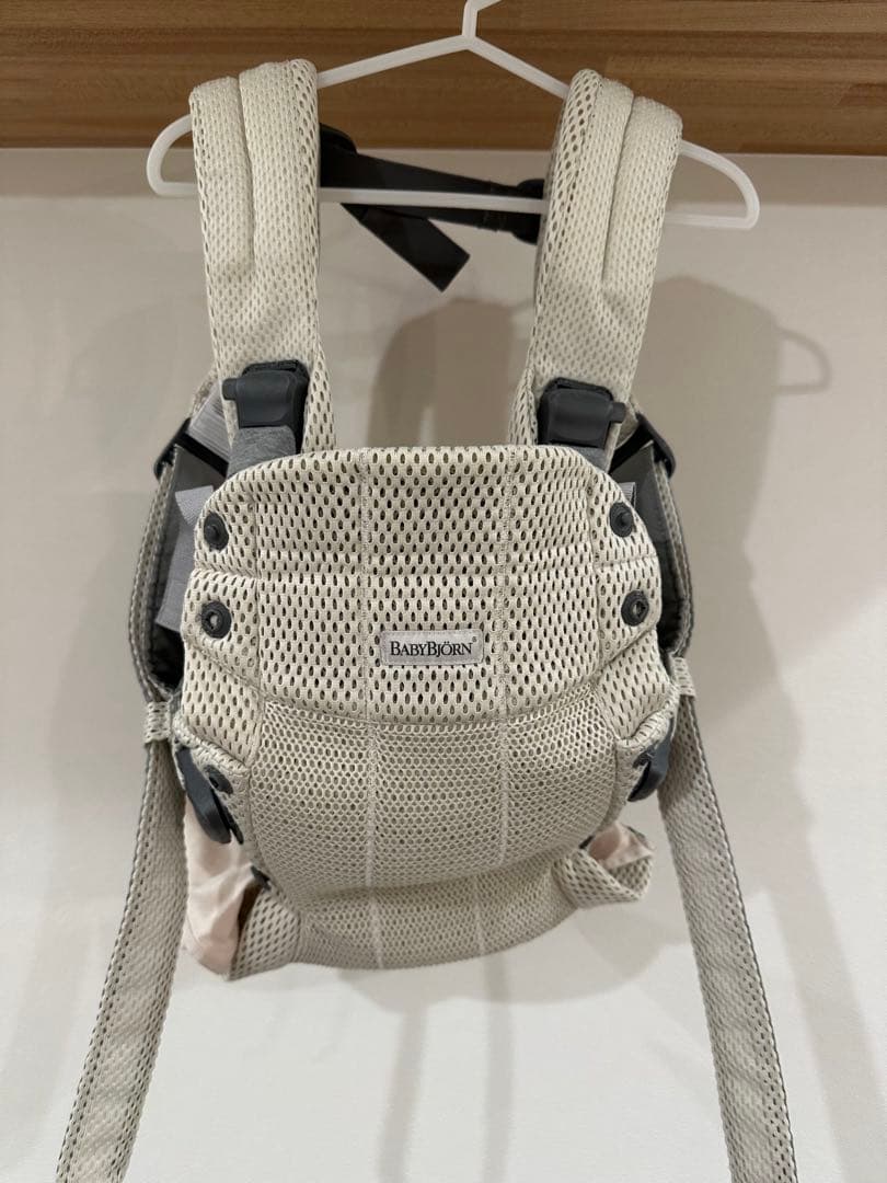 BABYBJÖRN HARMONY 抱っこ紐 ベージュ