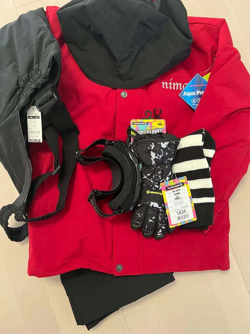 1週間限定3000円値下げ！nima スキーウェアセット 子ども用