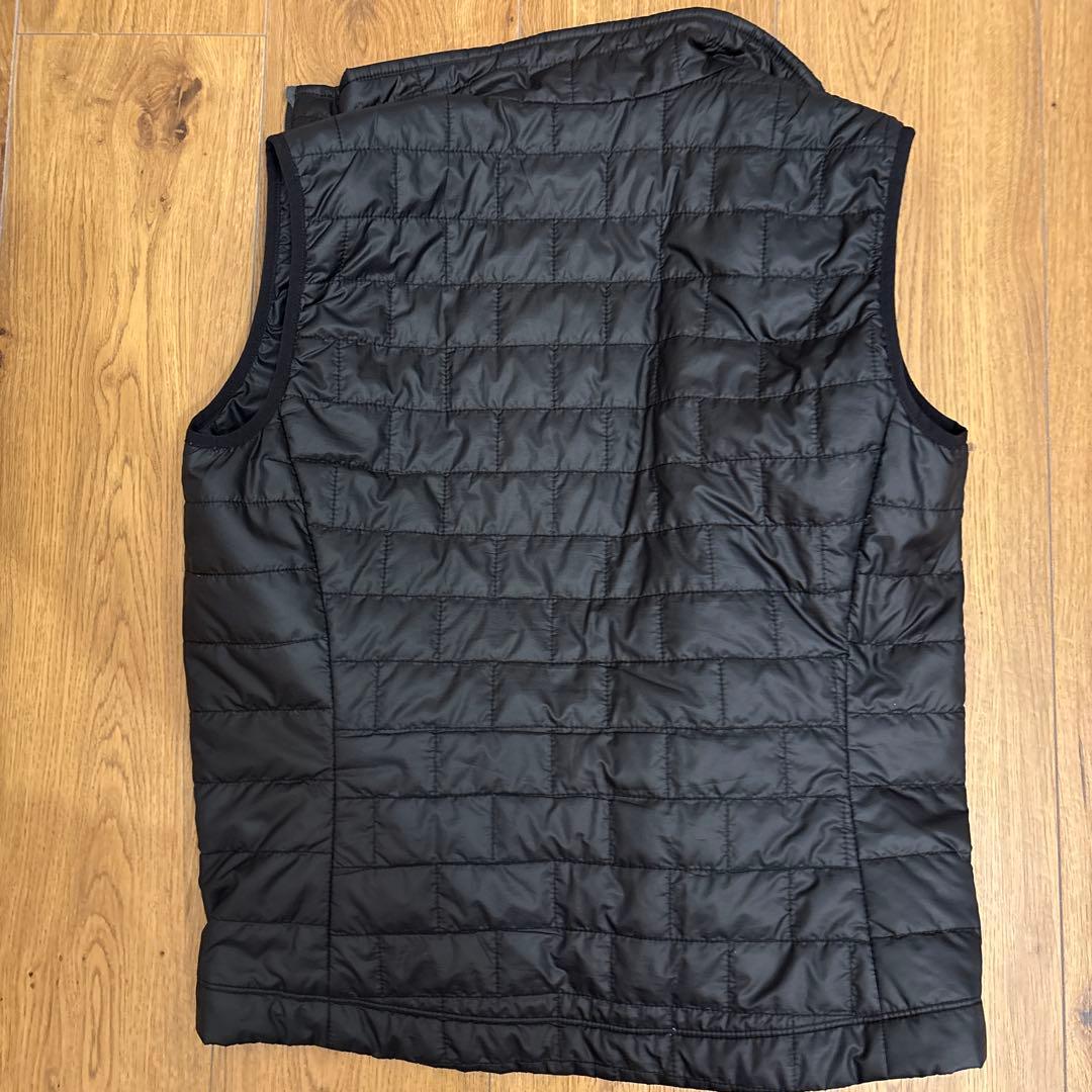 patagonia ブラック キルティングベスト