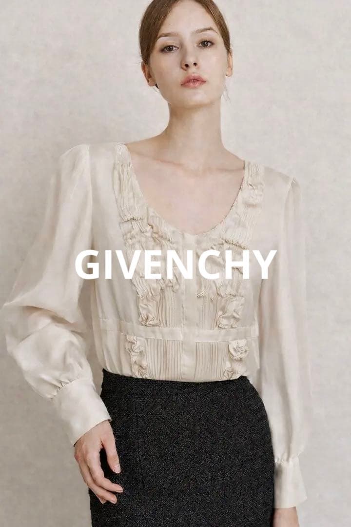 ☆着用画あり☆Givenchy 胸元のフリルが綺麗な長袖シルクブラウス