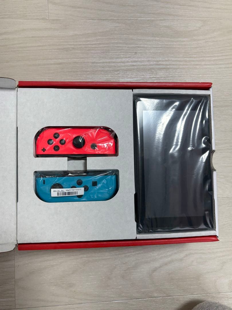【美品】Switch本体、スーパーマリオソフト2本セット