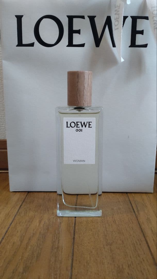 LOEWE 001 WOMAN 香水 専用袋付き