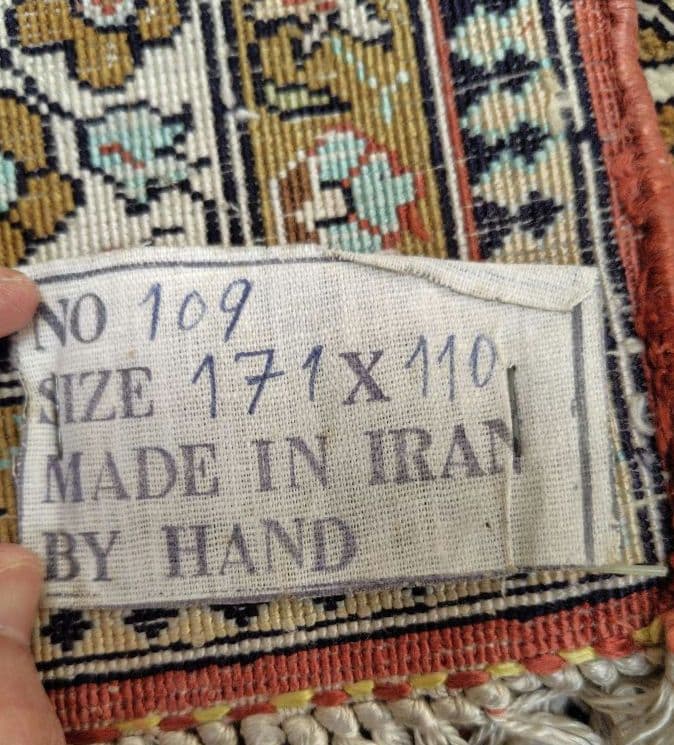 【動物達の楽園】手織りシルクペルシャ絨毯　鳥獣双樹　未使用極上品