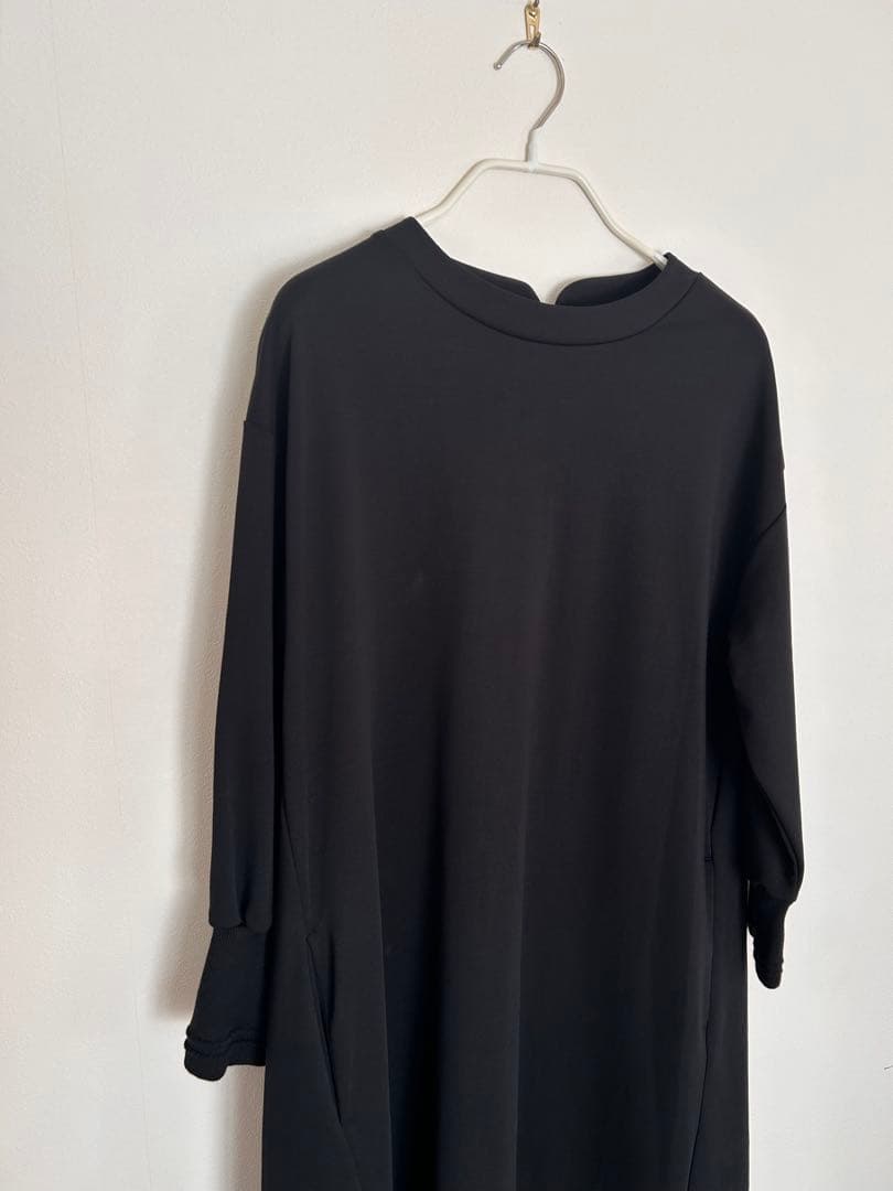 北欧暮らしの道具店　ワンピース　Sサイズ　黒　ポンチ素材