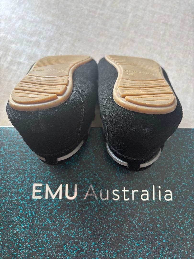 W7サイズ／EMU Amity Cuff モカシン　ブラック