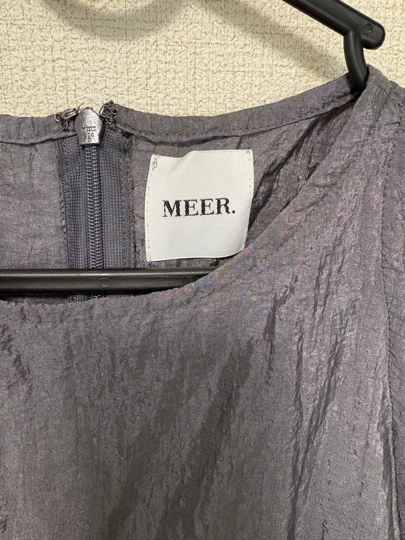 Kana　meer. AMERICAN SLEEVE FLARE TOP