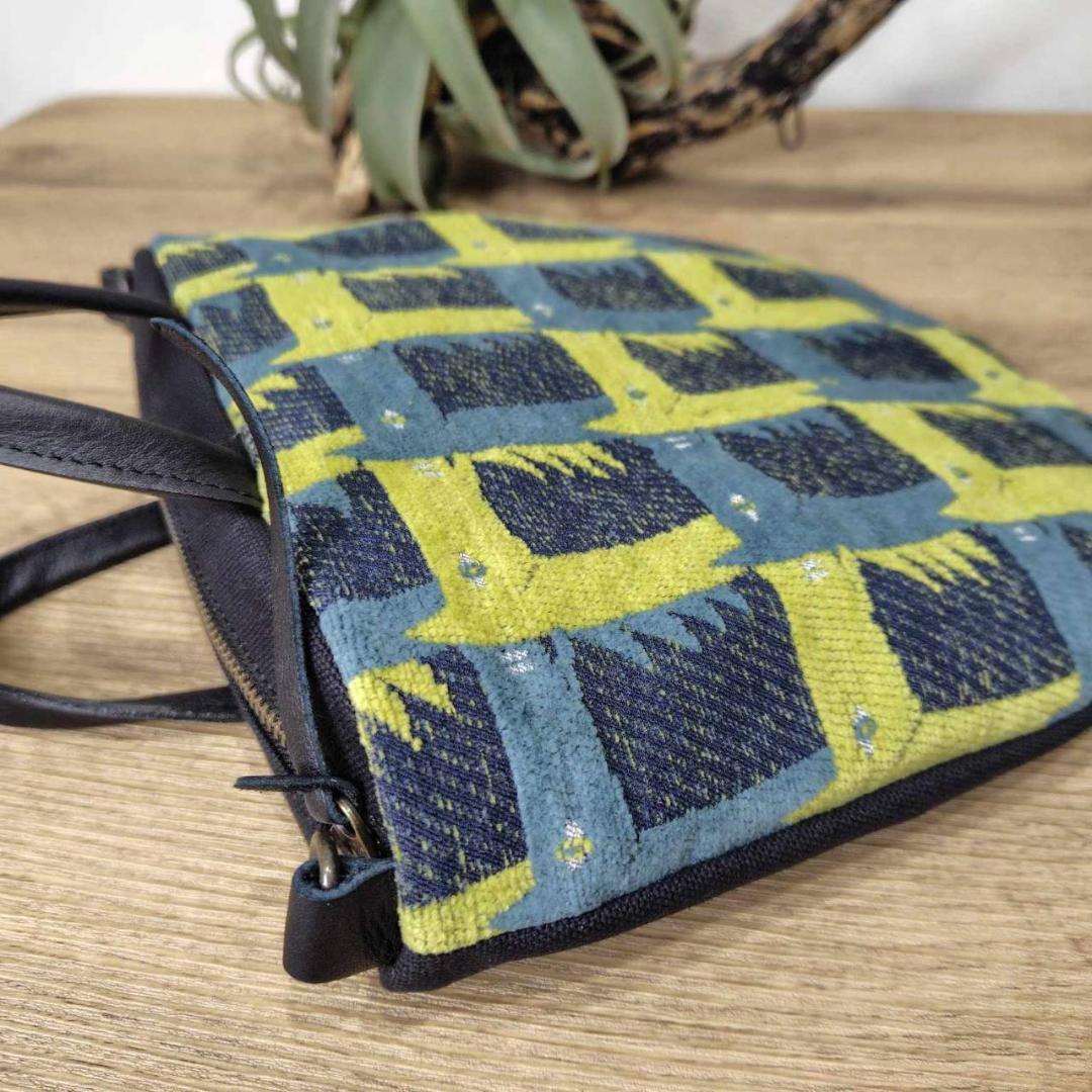 ミナペルホネン/thoroughbredサラブレットネイビー/ロングミニラウンド