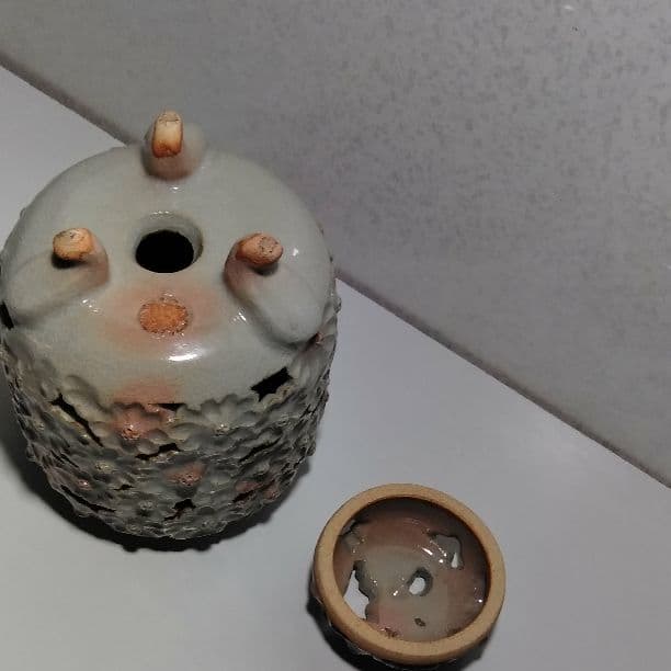 萩焼菊紋透かし香炉