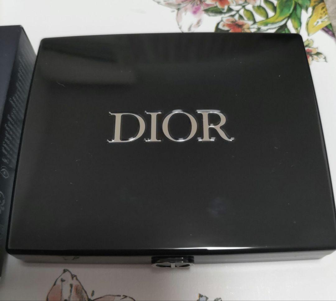 ディオール　サンククルールアイシャドウ923