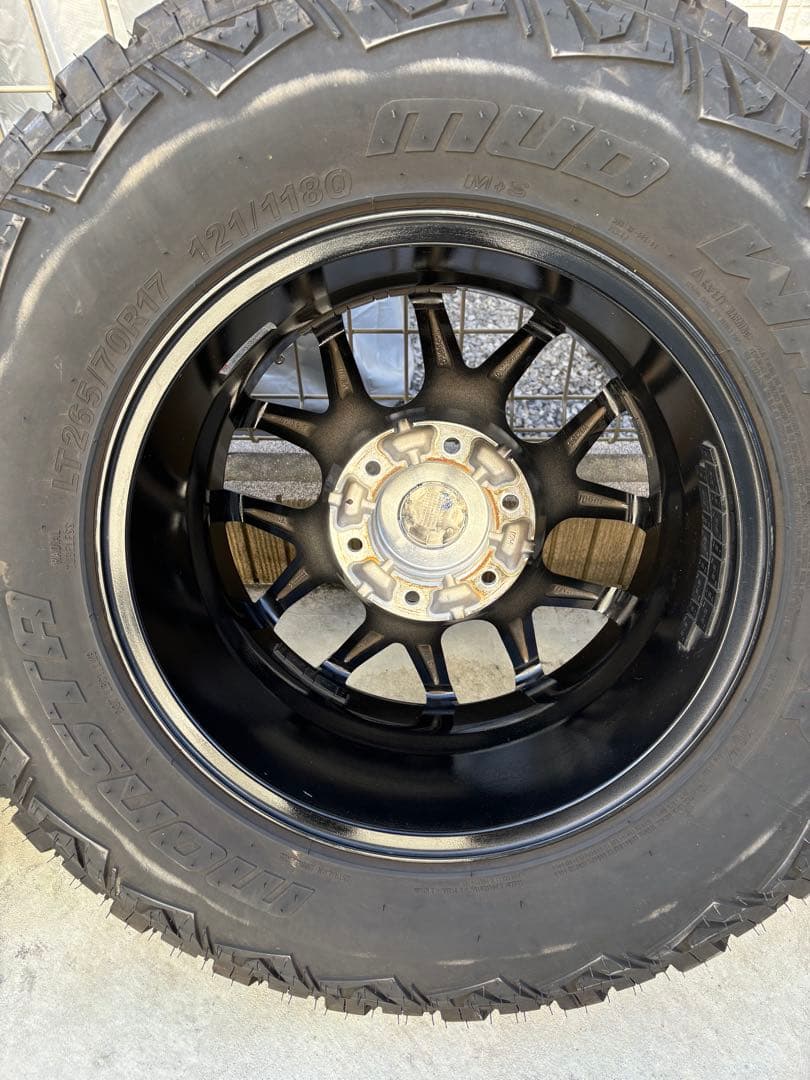 265.70.17 8j 、（MT） タイヤホイール4本セット。