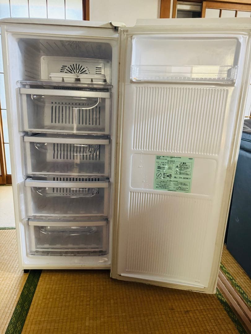 福岡発 三菱 電気 冷凍庫 122L MF-U12J-W MITSUBISHI