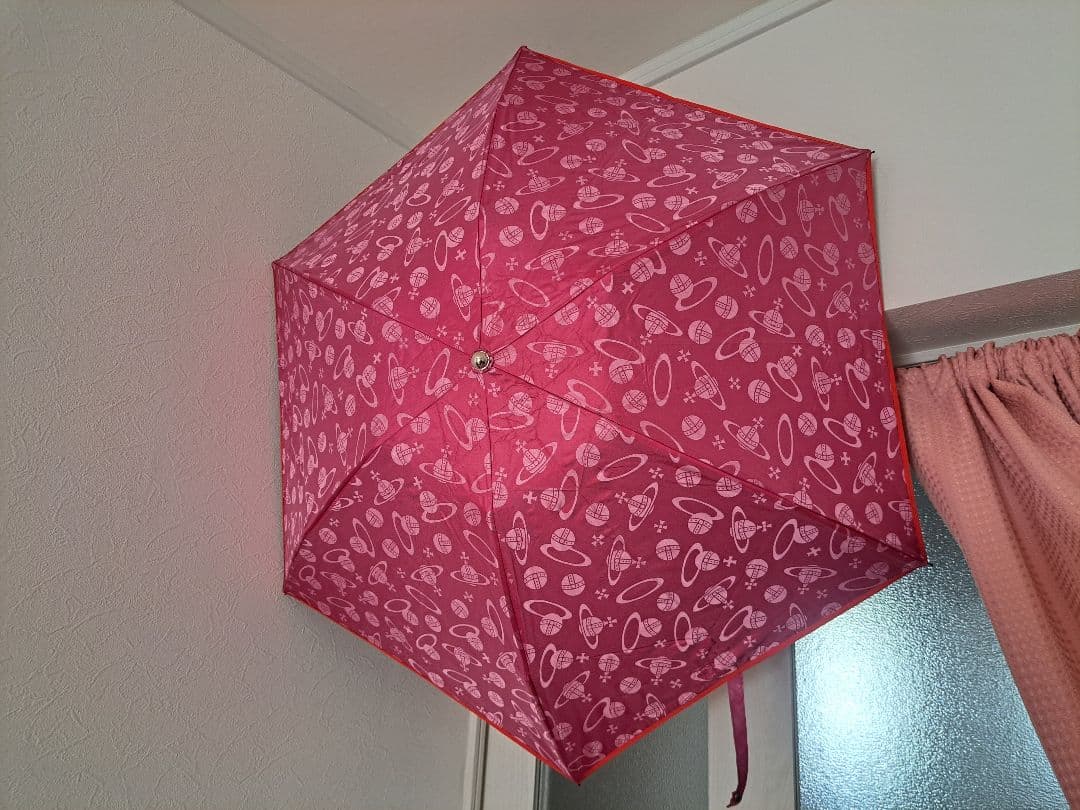 ヴィヴィアンウエストウッド ピンク折りたたみ傘 晴雨兼用