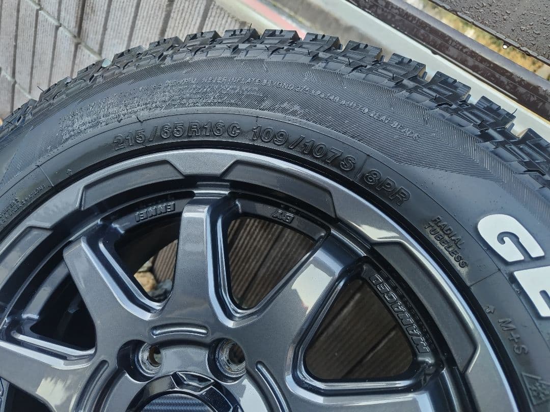 美品 アルミ 16インチ ヨコハマ ジオランダー AT 215 65 16