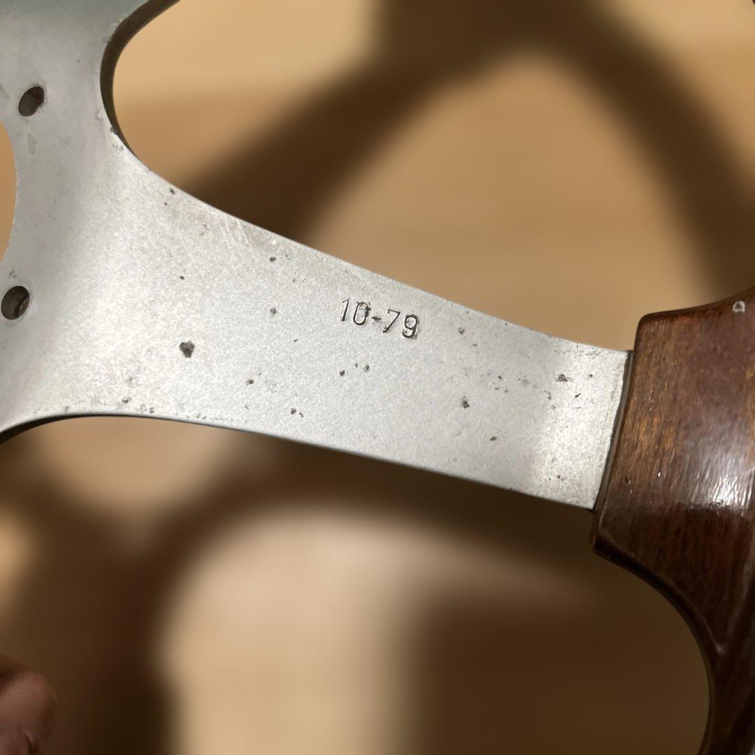 PERSONAL ウッドステアリング 4本スポーク　TOYOTAエンブレム