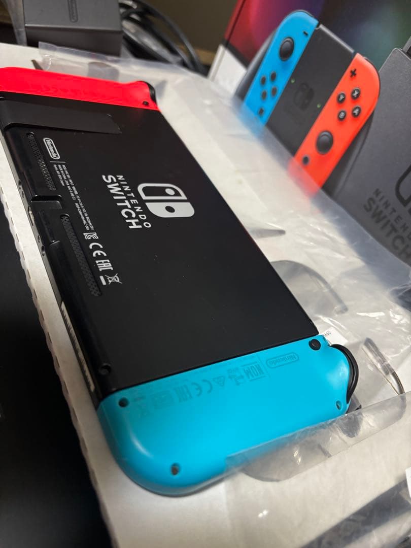 任天堂　Nintendo Switch 完品