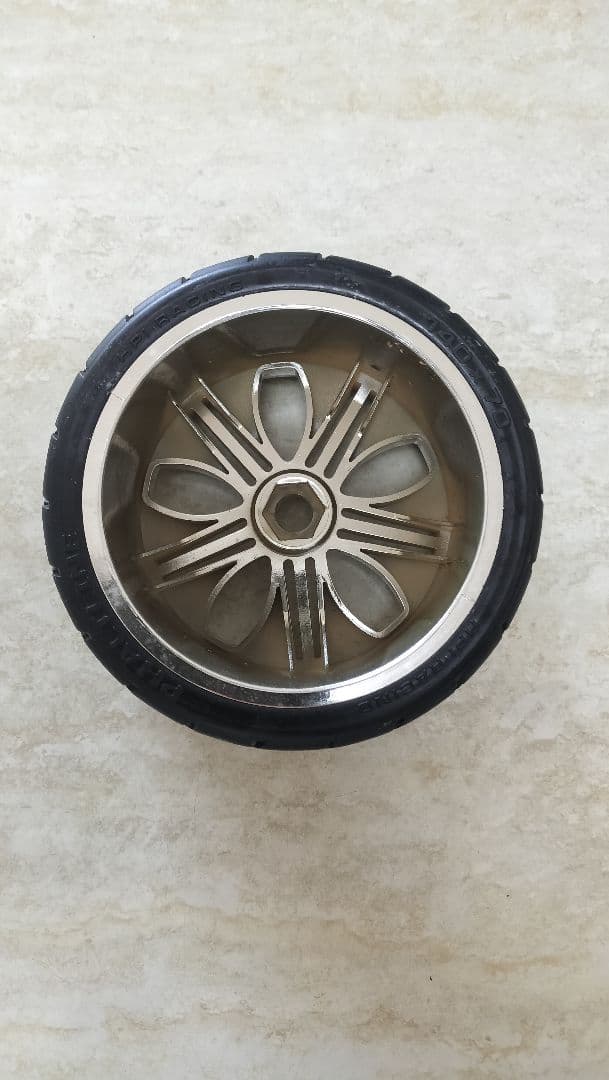 ゆきさん HPIサベージ 用 PHALT LINEオンロードホイール