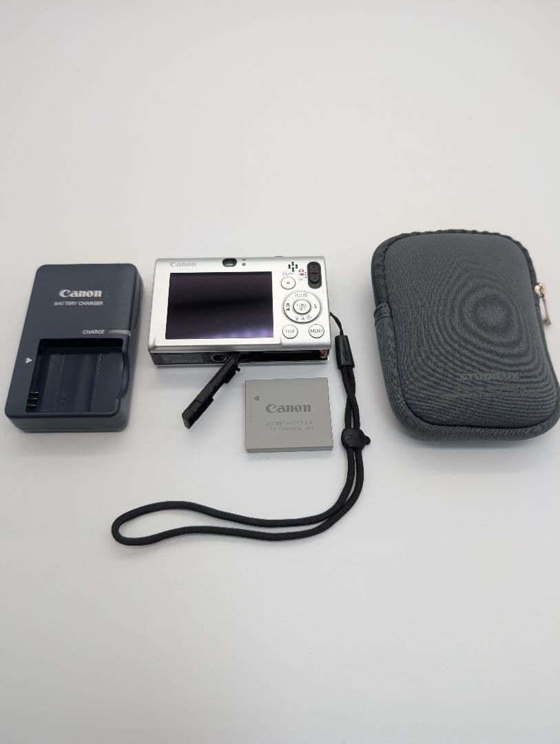 Canon IXY DIGITAL 20 IS デジカメ キャノン シルバー