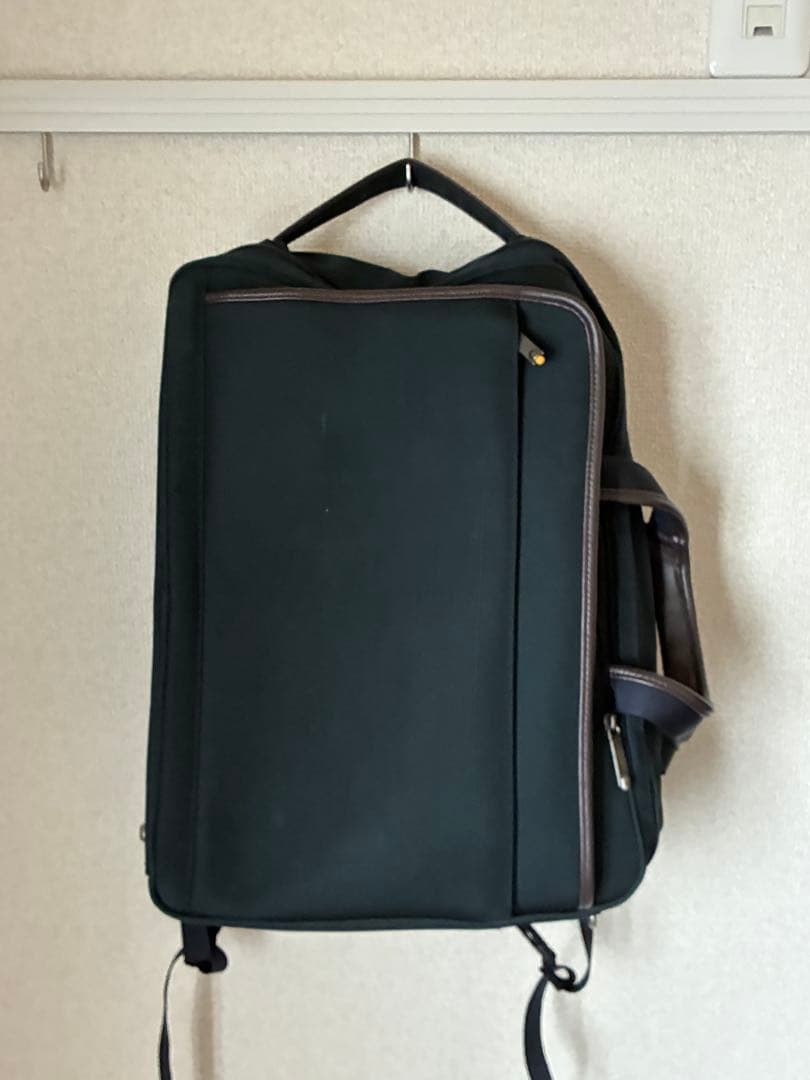 美品　ace ビジネス用ネイビーバックパック