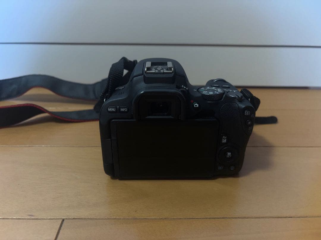 デジタルカメラ Canon EOS KISS X9