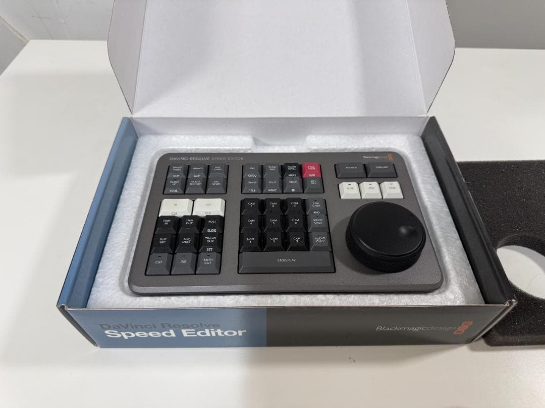 美品Davinci Resolbe Speed Editor スピードエディター