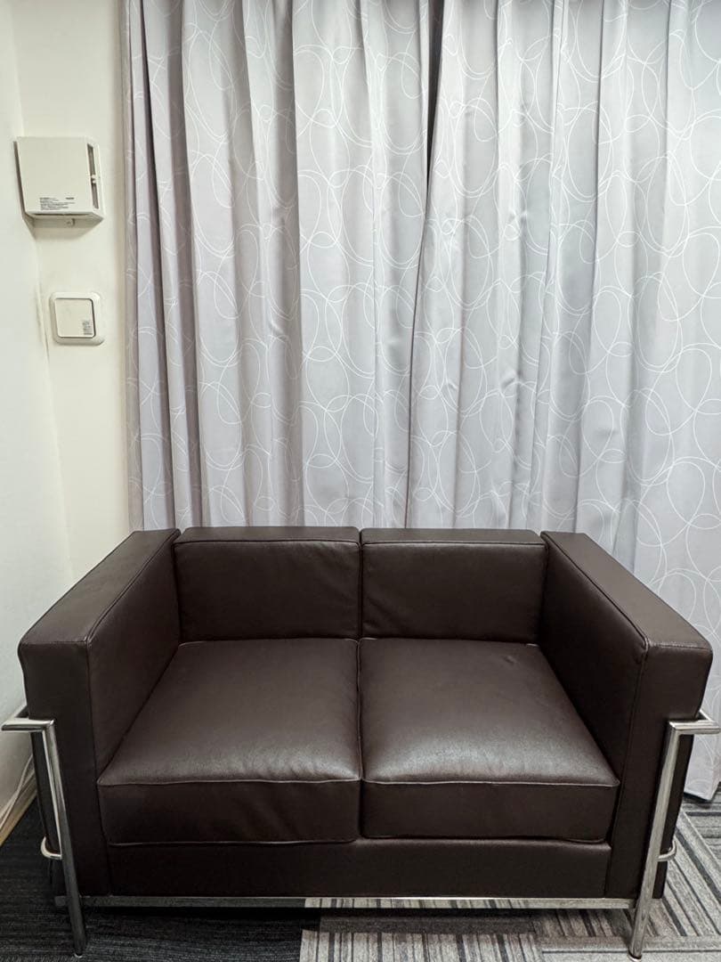 コルビジェ LC2 ダークブラウン 2人掛けソファ